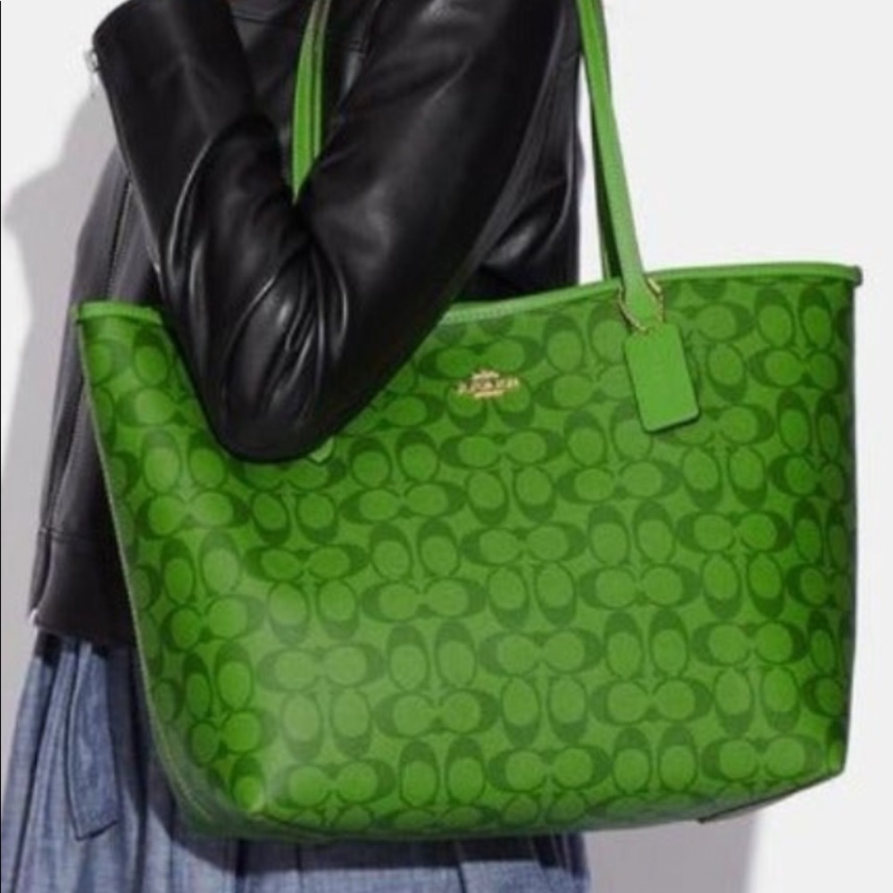 NWT Neon green coach city tote with floral interior